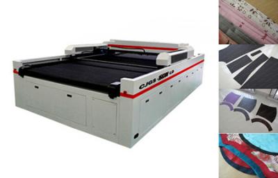 China Automatic Feeding Laser Cutting Machine for Garment Pattern Fabrics 80W 130W 150W for sale