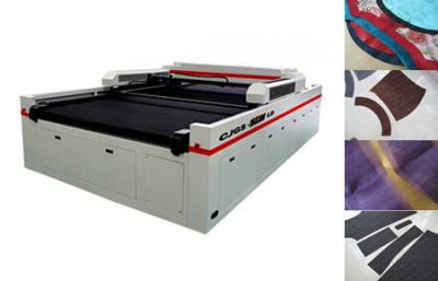 China Made to Measure Garment Laser Cutting Machine / System with Auto Feeding for sale