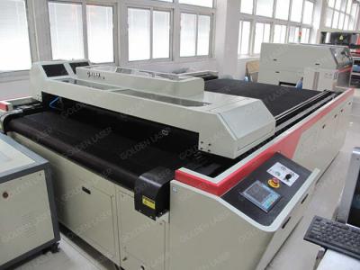 China Auto Feeding Textile Laser Cutting Machine For Polyester , Cotton , Silk for sale