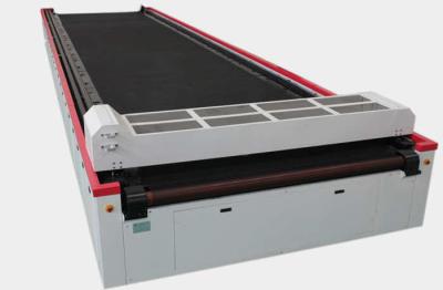 China Equipo del corte del laser de la alimentación del transportador del laser plano de la cortadora/de la alfombra en venta