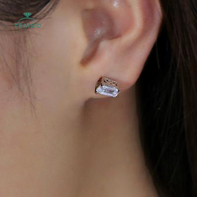 China Other Piercing Jewelry 3 Prongs Set Lab Grown 14K Real Diamond Stud Earrings In White Women's Ear Studs 1Ctw for sale