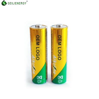 China Toys LR6 alkaline battery 1.5V non rechargeable and 1.2v AA rechargeable batteries for sale