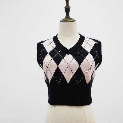 China Anti-Wrinkle New Arrivals Fall Casual Vintage Geometric Argyle V-Neck Sleeveless Woman Knit Knitwear Girls Crop Top Vest Sweater for sale