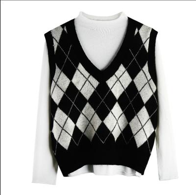 China Summer Autumn Winter Anti-wrinkle Argyle Vest Sweater with Plaid V-Neck Knitted Multi Color Diamond Women Vest Sweater for sale