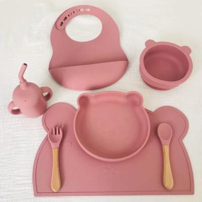 China Fashion.eco-friendly Amazon top selling 2021 Newborn Baby Product BPA Free Silicone Animal Shape Mat Food Grade Baby Supplies for sale