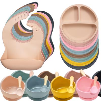 China Eco-freindly High Quality Antibacterial Split Shape Student Small Edible Spoon Weaning Bib Folding Waterproof Baby Feeding Set for sale