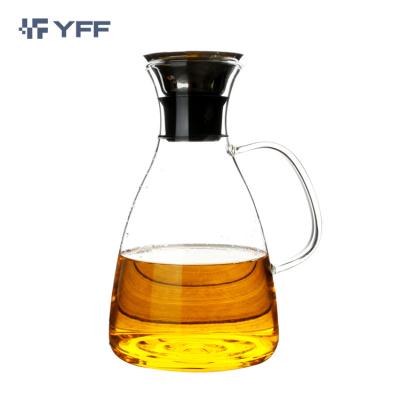 China Modern High Borosilicate 1000ml Juice Water Jug With Bamboo Lid Viable Heat Resistant Glass Pitcher for sale