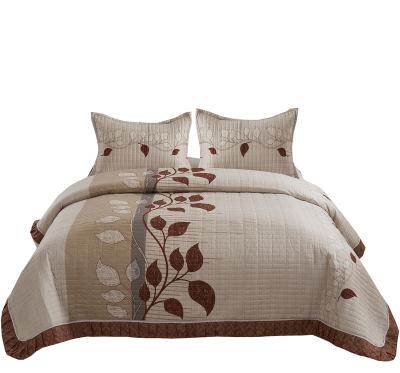 China Single King Queen Size Velvet Bedspread Set Stitch Embroidery Bedding Quilting Bedspread and Bed Covers for sale