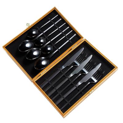 China Viable Stainless Steel Mirror Silverware Flatware Cutlery Set Party Candlelight Wooden Dinner Gift Box for sale