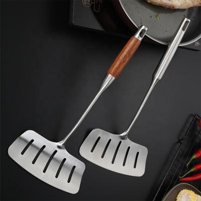 China Stainless Steel Spatula Fried Fish Spade Long Handle Sustainable Cooking Fish Spatula for sale