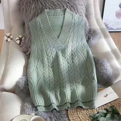 China Fashion Women's Solid Color Breathable V-Neck Knitted Loose Striped Twist Sweater Vest Sleeveless Tops for sale