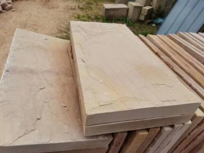 China Resilient Split Face Sandstone Cladding Tiles For Landscape Projects for sale