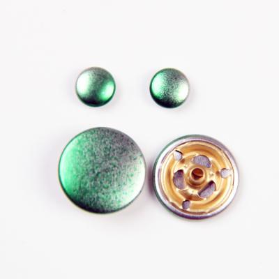 China Dongguan Sustainable Wholesale High Quality Metal Snap Green Button For Women Clothing for sale