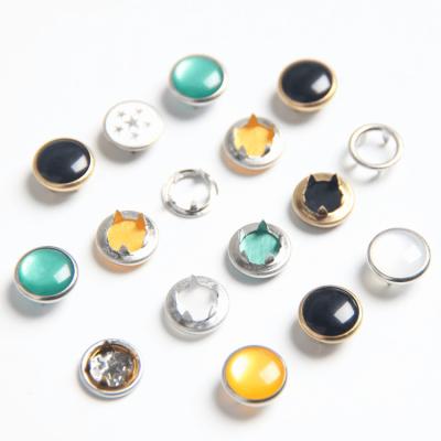 China HOT SALE Custom Baby Clothing Accessories Viable Crystal Glass Rhinestone Metal Prong Instant Button Ring For Baby Clothing for sale