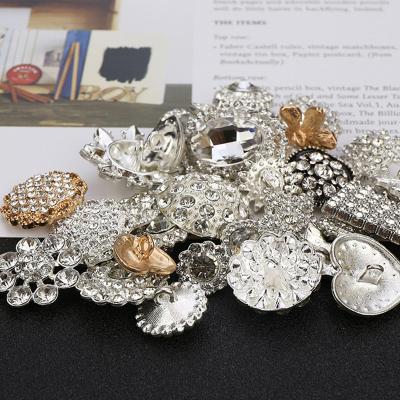 China Other OEM Best Quality NIUNIU Factory Custom Coat Buttons Fragrance Small Crystal Sewing Button for sale