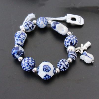 China Blue and White Owl Tulip Pattern Bracelet Beaded Handmade Romantic Jewelry Gift Porcelain Bracelet for sale