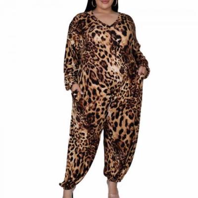 China 687517 Breathable Leopard Print Wide Leg Pants Plus Size Women Long Sheath Loose Overalls for sale