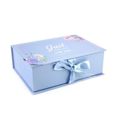 China Recyclable Wedding Party Soap Flower Tissue Gift Boxes Recyclable Packaging Paper Boxes With Ribbon Cardboard Gift Box Luxury Custom for sale