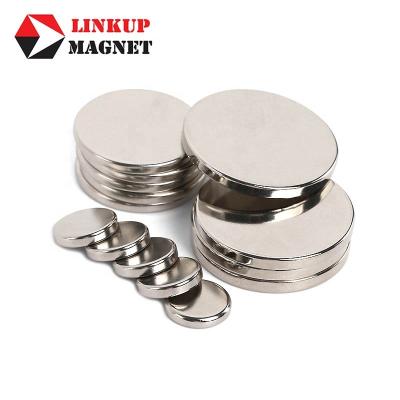 China Industrial Magnet Strong N52 N54 Round Neodymium Magnet for sale