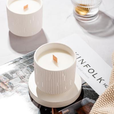 China Wholesale Scented Candle Holder Wax Scent White Ceramic Oud Candle Scented Candles for sale