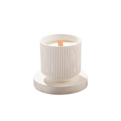 China Luxury Aromatic Scented White Ceramic Candle Soy Wax For Candles Ceramic Jar Candle for sale