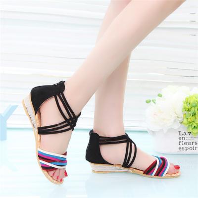 China Cheap Fashion Trend Woman Sandals Strap Back Zipper New Arrivals 2022 Flat Sandals for sale