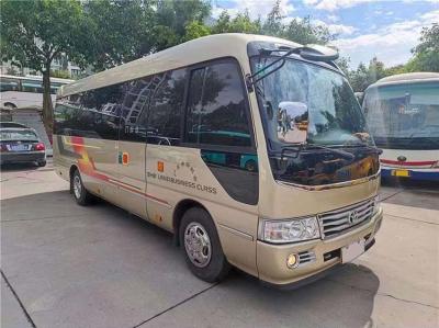 China Benzine Gebruikte Toyota Bus 11 zitplaatsen Toyota Coaster Gebruikte Bus ISO goedgekeurd Te koop