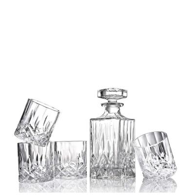 China 1000ml viable lead free crafted glass whiskey decanter with 4 whiskey glasses for sale