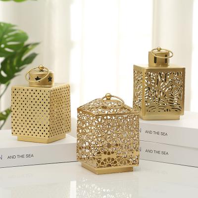 China Wholesale Home Accessories Home Decoration Decor Items Metal Modern Candle Holder for sale