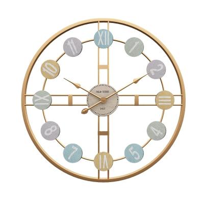 China Wholesale Contemporary Home Decorative Metal New Arrival Modern Luxury Wall Clock for sale