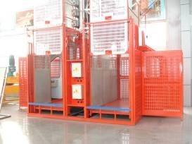 China Red Construction Twin Cage Hoist Painted Mast For Mining Wells for sale