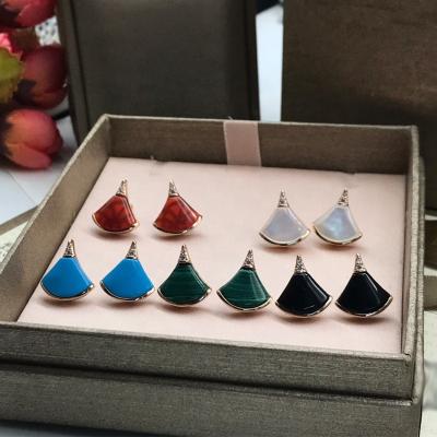 China Fashion romantic high-grade scallop pierced ladies exquisite luxury jewelry agate fritillary earrings romantic skirt gift for sale