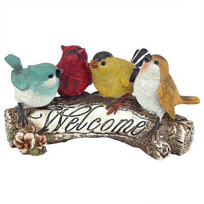 China Resin Wholesale Custom Design Outdoor Ornaments Welcome Solar Sign Statue Garden Bird for sale