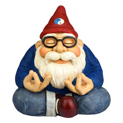 China Wholesale resin outdoor garden decor custom design meditating resin gnome for garden% for sale