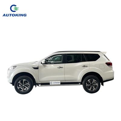 China 2.0T 228 Horsepower L4 Nissan Pickup Truck Paladin Petrol Gasoline Pickup for sale