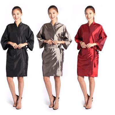 China Custom Anti Static Water Repellent Waterproof/Anti-Static Logo Salon Hairdressing Kimono Beauty Salon Kimono for sale