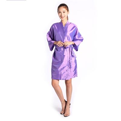 China Custom Barber Cape Hair Cutting Kimono Waterproof/Anti-static Beauty Spa Hair Dressing Gown Long Robes For Men for sale