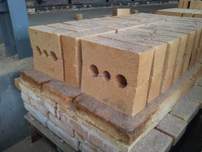 China Shaped Insulating Fire Clay Brick Refractory Fireproof For Pizza Oven / Blast Furnaces for sale