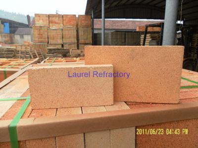 China High Strength Heat Resistant Refractory Fire Clay Fireproof Brick For Fireplace And Pizza Ovens for sale