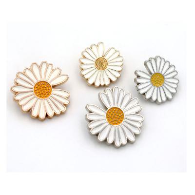 China Viable Daisy Shape Single Hole Metal Button for Clothing Crafts Sewing DIY Embellishments for sale