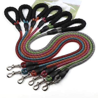 China Wholesale New Style Quick Release Small Dog Leash Pet Rope Medium Dog Leash Retractable Automatic Training Leashes for sale