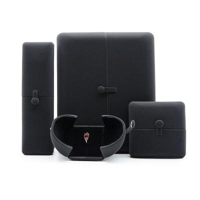 China Elegant Hot Sale Customer Logo Round Corner Gift Velvet Jewelry Packing Black Jewelry Box Set Necklace Case for sale