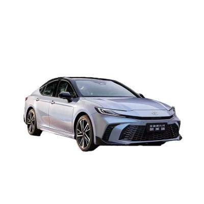 China Acoplamento para telhado e assentos de tecido de liga de alumínio 2024 Toyota Camry Carro de passeio para passageiros à venda