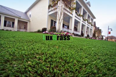 China Artificial grass lawns for residential yards backyards for sale