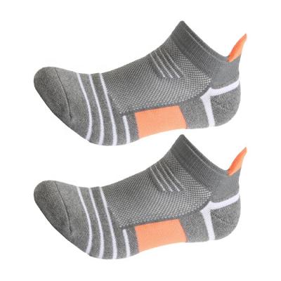 China Hot Selling Antibacterial On Amazon Unisex Sports Socks Running Socks for sale