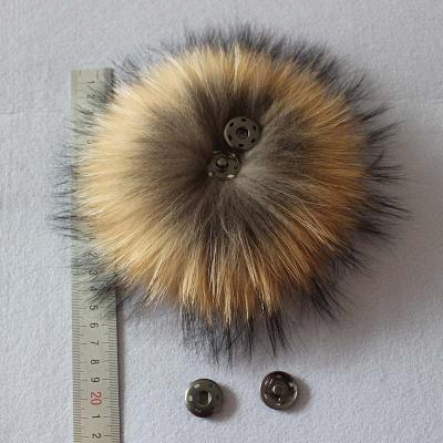 China Natural Fur Pom Pom Raccoon Fur Pompom 15cm Fur Ball Pompom Wholesale Real Fur 19cm for sale