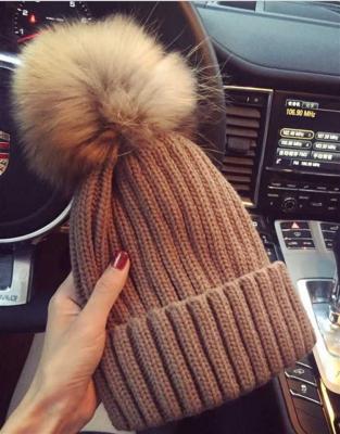 China breathable & Waterproof Customize Soft Fox Pom Pom Ball Ladies / Kids Winter Hat / Factory OEM Animal Fur Pom Knitted Hat for sale