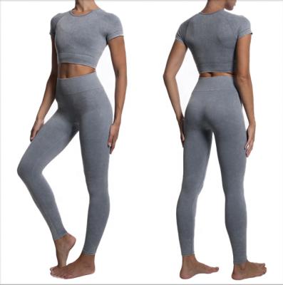 China Breathable Seamless Women's Yoga Set Workout Clothes Long Sleeved Top Zipper Shorts Sports Fitness Bra Set Yoga Wear for sale