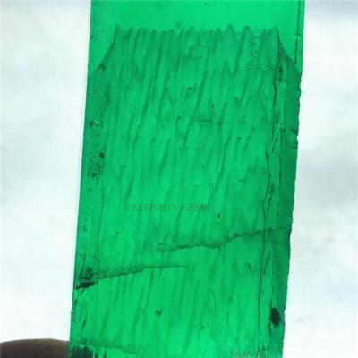 China Color Play or Fire Lab Created Emerald Rough Hydrothermal Emerald Price Per Gram Colombia for sale