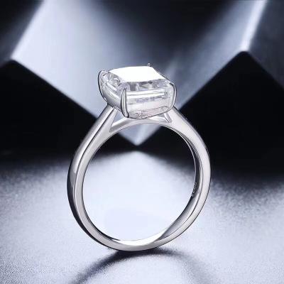 China FASHIONED Synthetic Diamond 925 Sterling Silver Ring Women White CZ Diamond Band Couple Wedding Ring for sale